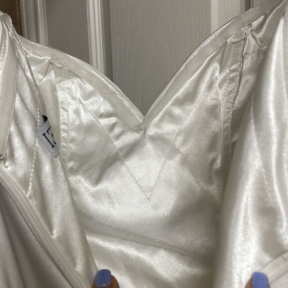 BRIDAL Gown Ieena for Mac Duggal OFF THE SHOULDER EMBELLISHED SATIN Size 2 NWT - Picture 9 of 11